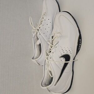 1275-Nike Air Mens Size 9.5 Sneakers Running Gym Training Activewear 354048-101